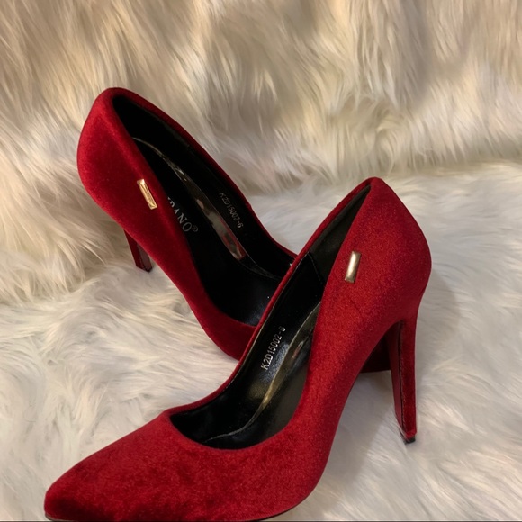 Ruby suade heels - Picture 4 of 7